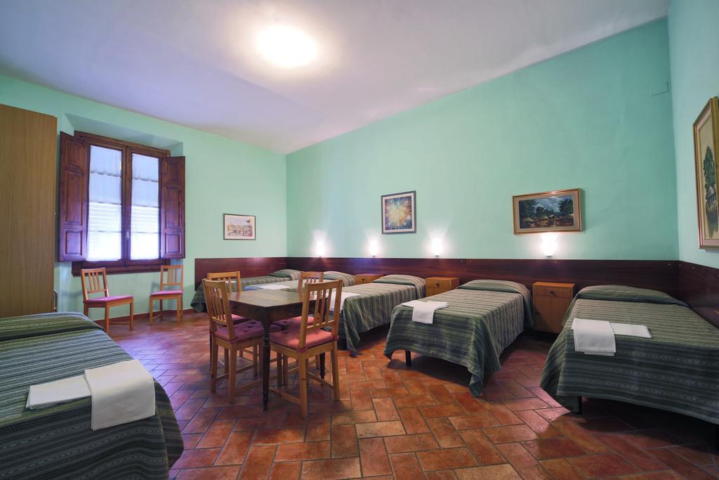 Casa Santo Nome Di Gesu Hotel Florence Room photo